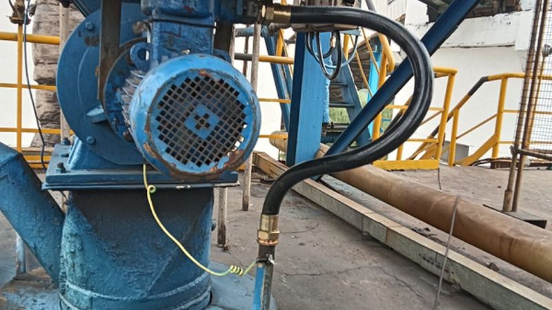 冶金起重变频电机型号参数解析：关键指标与选型逻辑